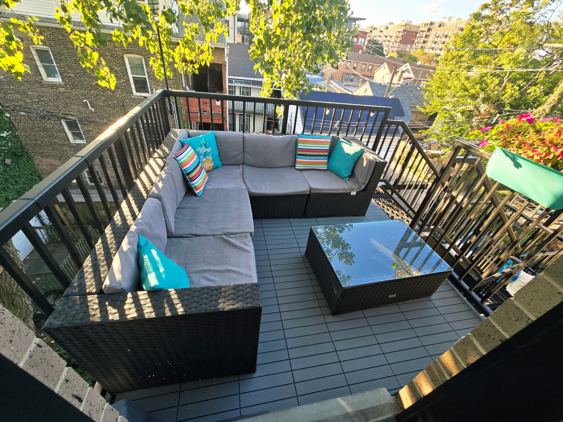 Upper patio sectional with skyline view